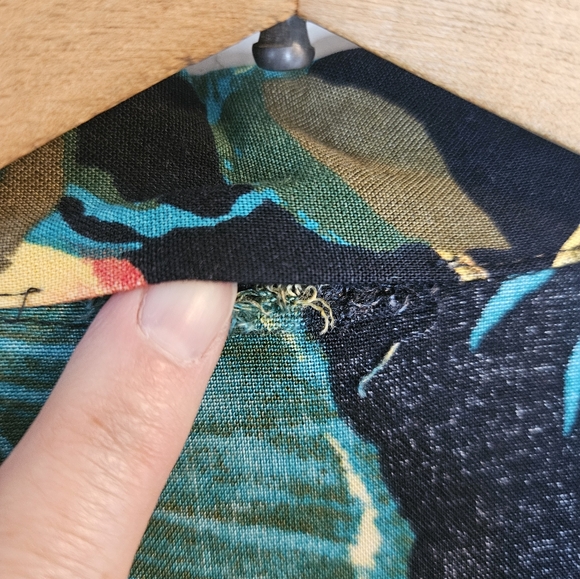 Vintage 90s Sunflower Print Floral Sleeveless Rayon Blouse Medium - Picture 8 of 10